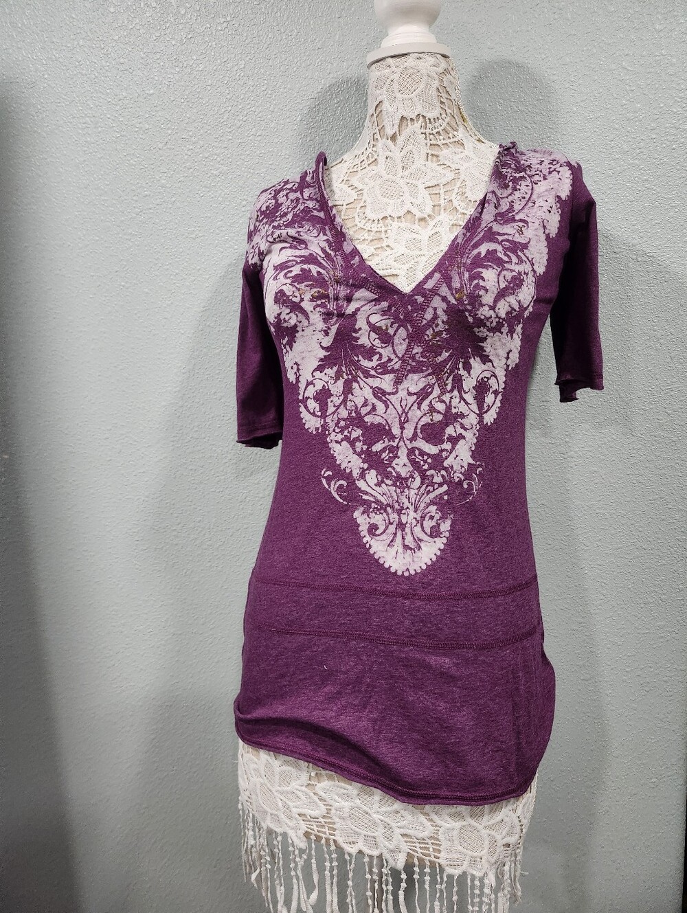 Y2k Maurices long purple metallic foiled burnout design hooded short sleeve S